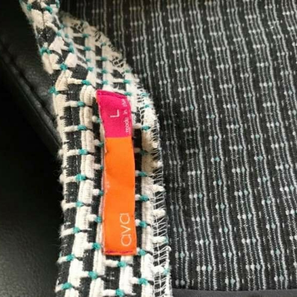 Dress - Picture 4 of 6